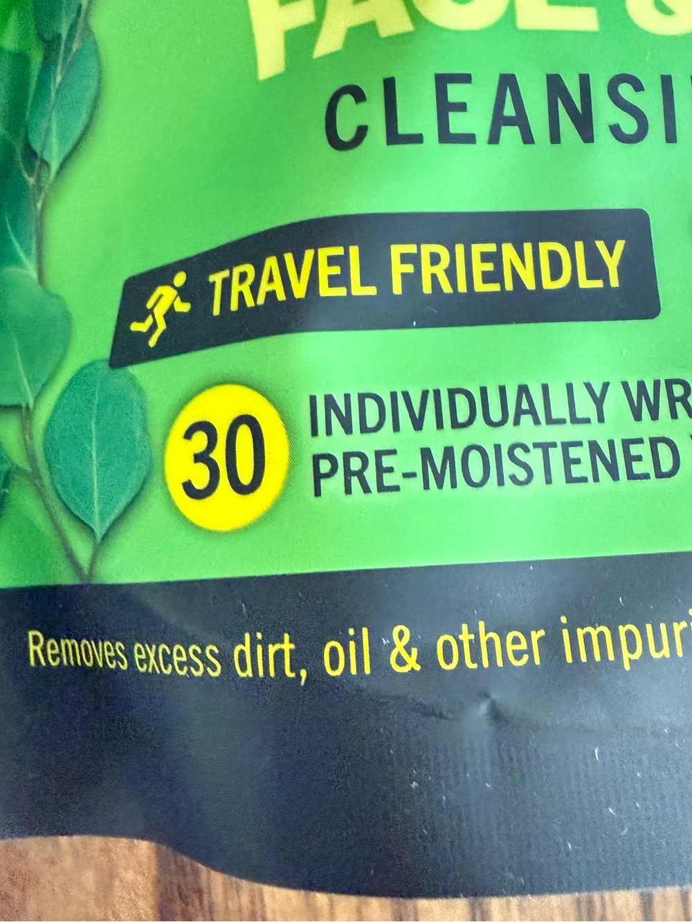 Eucalyptus Face & Body Cleansing Wipes - Green - Picture 6 of 16